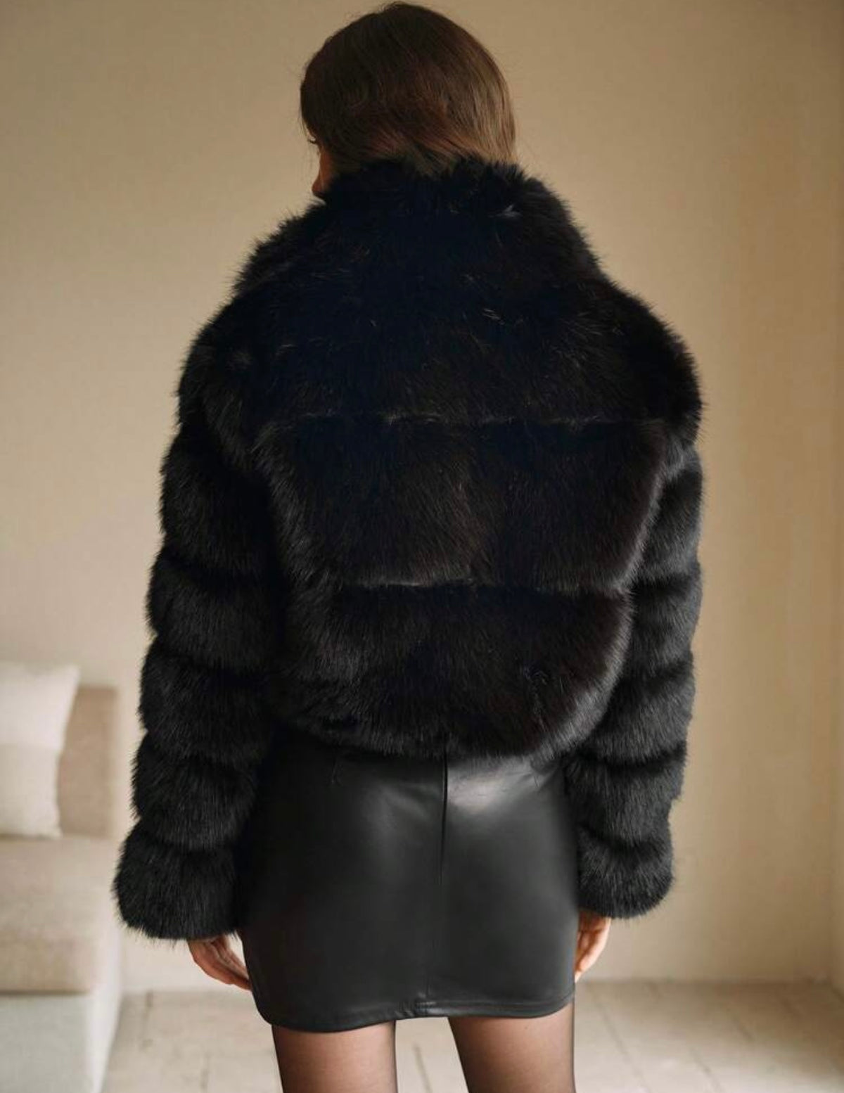 PRE ORDER Faux fur cropped jacket