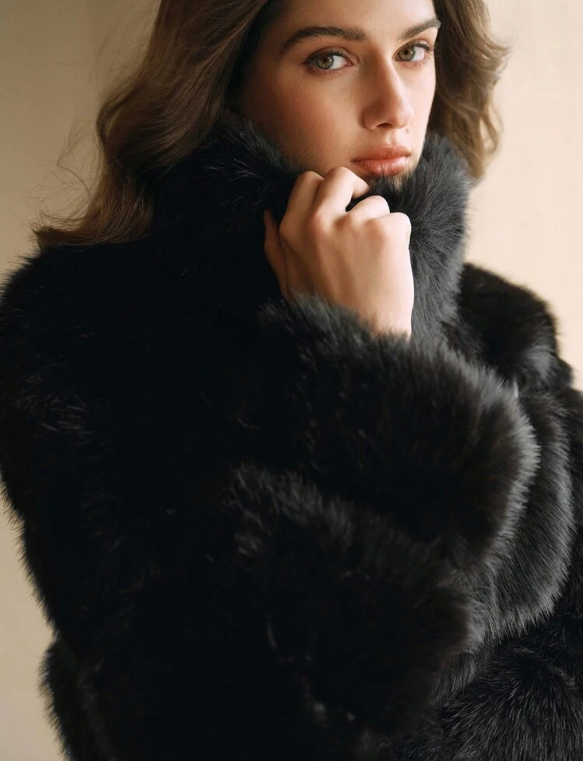 PRE ORDER Faux fur cropped jacket